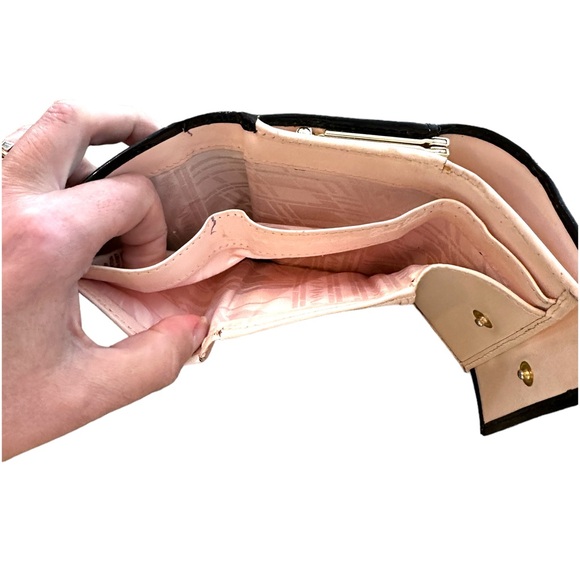 Black patent leather Ted Baker wallet-Pink interior-Pearl and Crystal accents - Picture 6 of 6